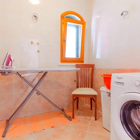 Holiday home Seafront Marija-three Bedroom With Sea View Prigradica