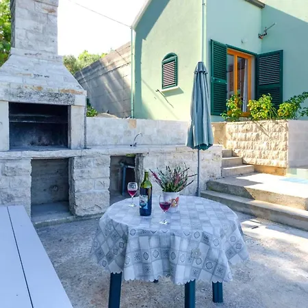 Seafront Marija-three Bedroom With Sea View * Prigradica