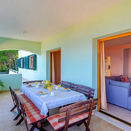 Semesterbostad Seafront Marija-three Bedroom With Sea View *