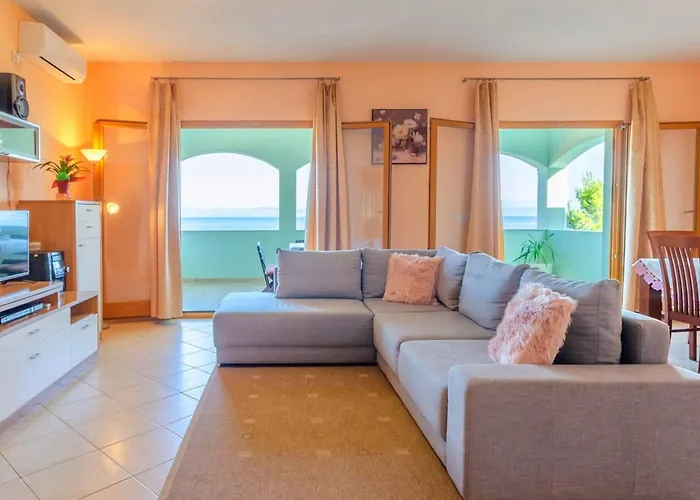 Seafront Marija-three Bedroom With Sea View بيت للعطل *