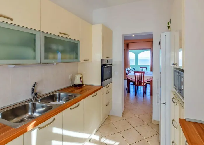 بيت للعطل Seafront Marija-three Bedroom With Sea View *