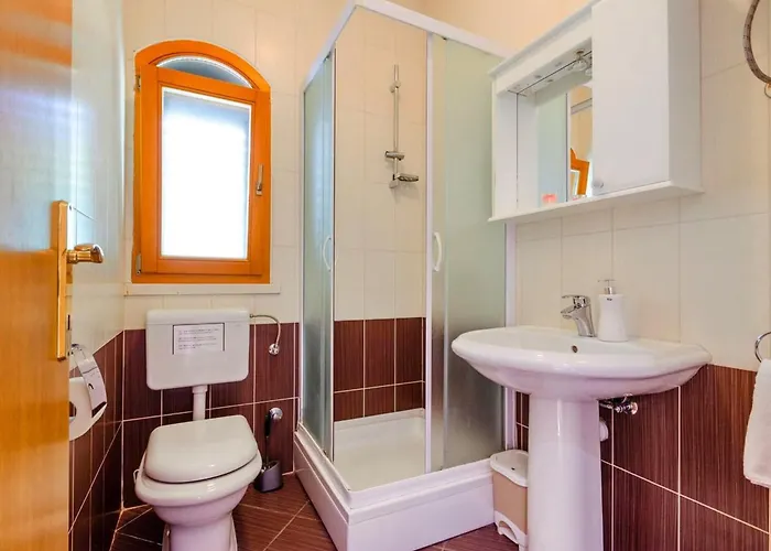 Seafront Marija-three Bedroom With Sea View *