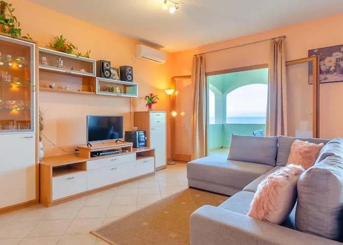 بيت للعطل Seafront Marija-three Bedroom With Sea View *